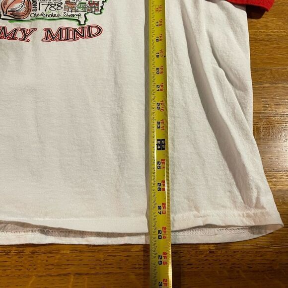 Gildan Georgia Bulldogs Top White with design XL NWOT - Picture 9 of 9